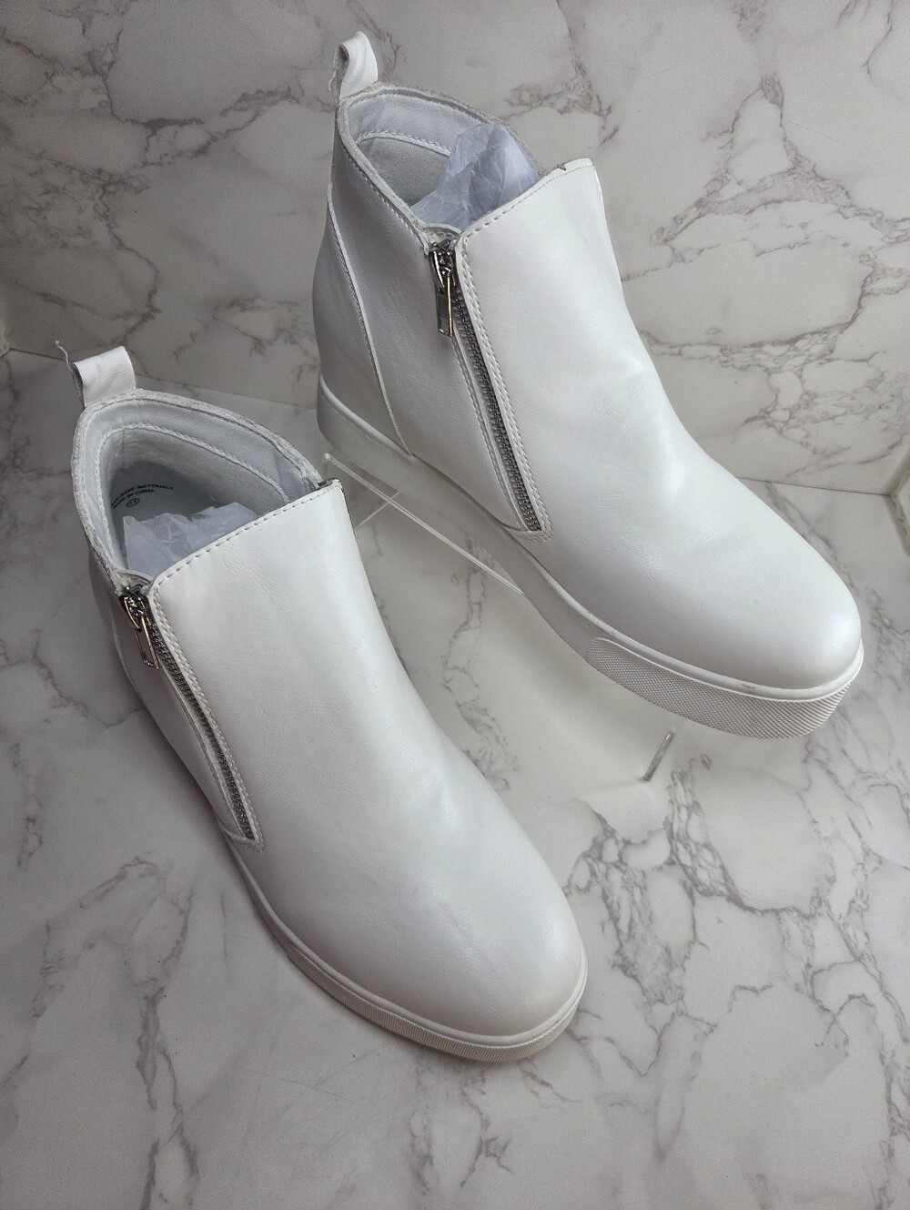 Soda White Side-Zip Wedge Ankle Boots - Picture 3 of 9